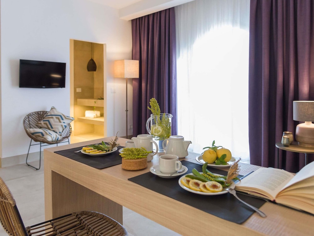 Superior Room, Sea View photo 3