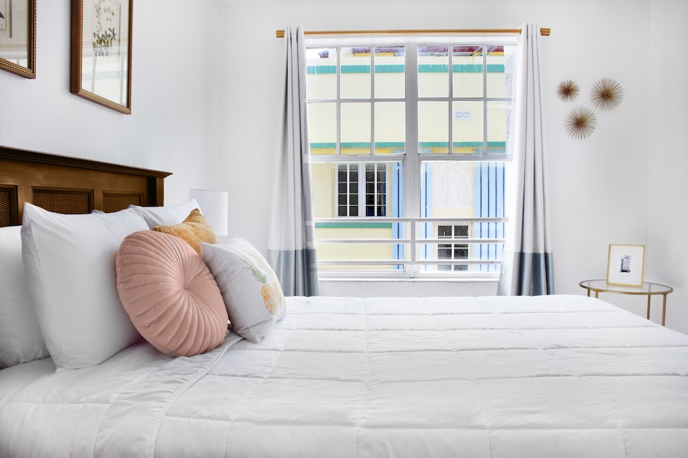 Deluxe Double Room, 1 Queen Bed - Photo 5