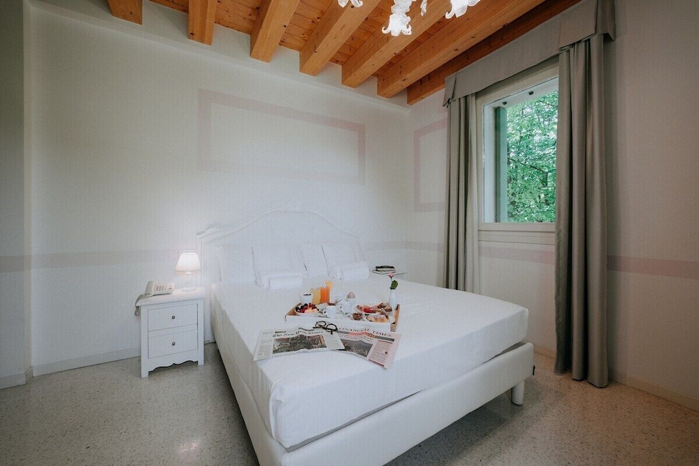 Standard Double Room, Mobility Accessible, Ground Floor