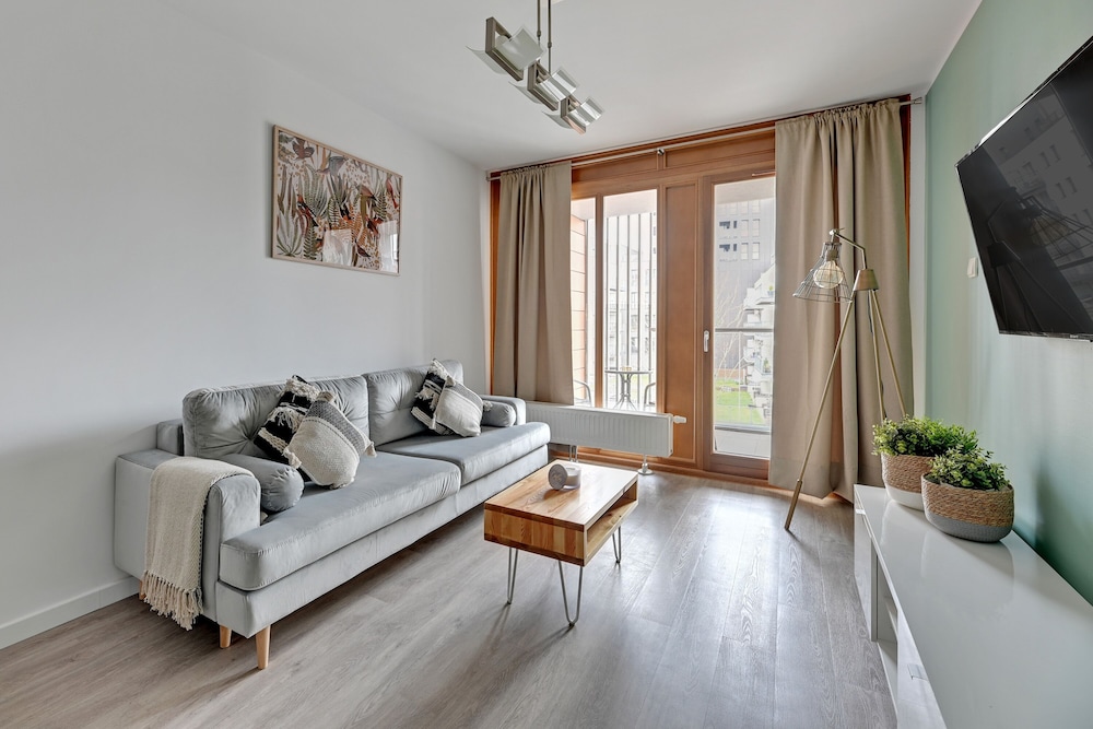 Deluxe Apartment, 1 Bedroom, Balcony (Aura 15/186)