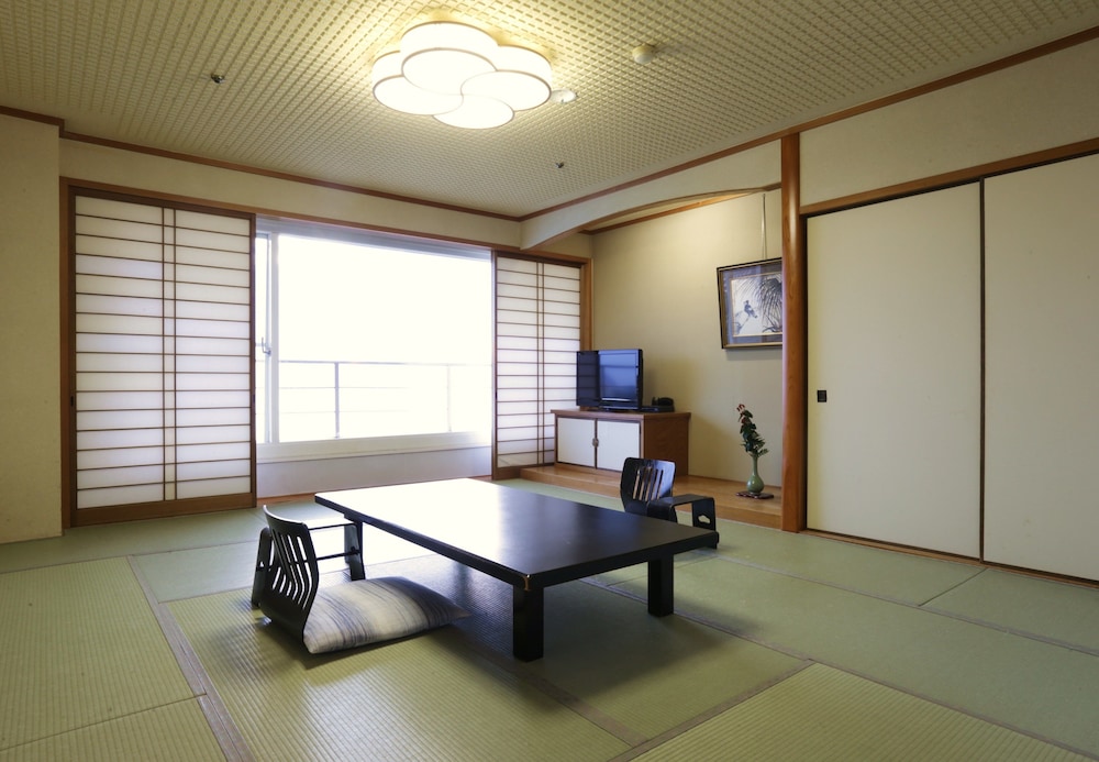 Japanese Traditional Room, Smoking, Ocean View - 15sqm, Up to 3 Guests - Photo 4