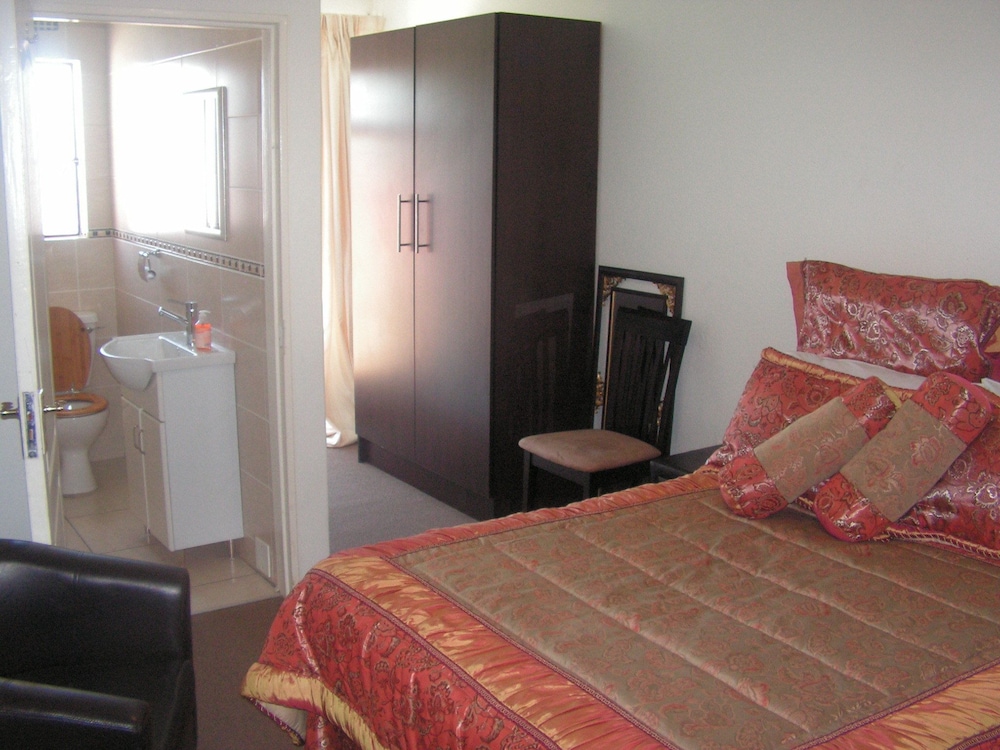 Economy Double Room, 1 Double Bed, Pool View photo 1