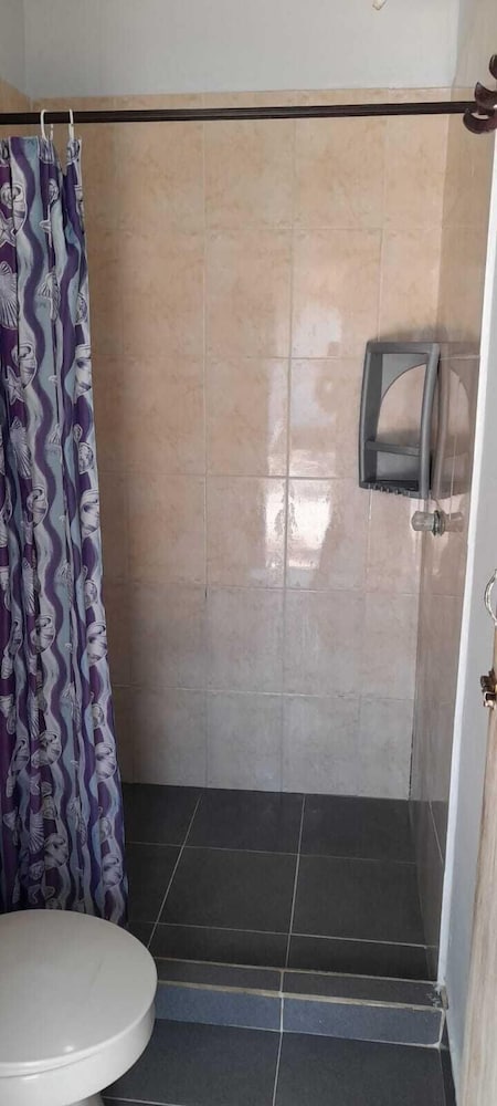 Standard Triple Room - Photo 13