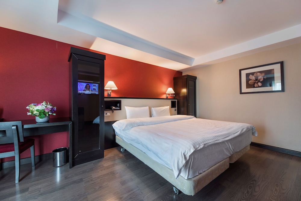 Standard Double Room - Photo 4