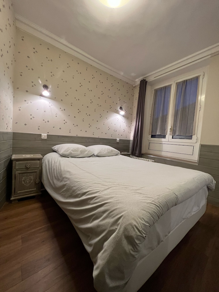Standard Room photo 1