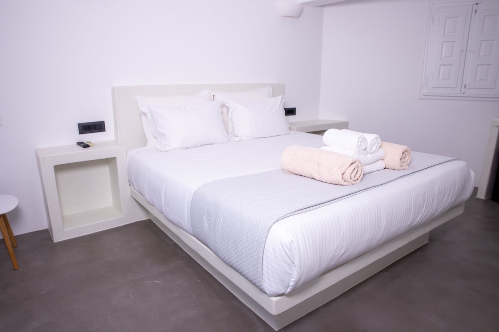 Executive Suite with Outdoor Jetted Tub, Terrace, Sea View