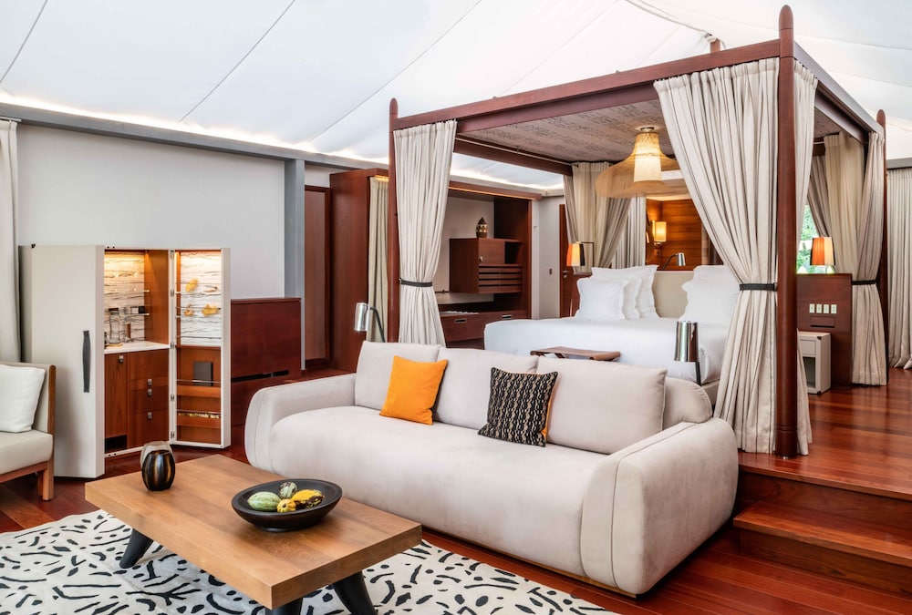 Luxury Tent, 1 King Bed (Tented Villa) photo 2