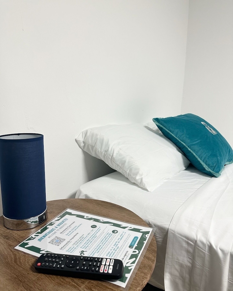Economy Triple Room photo 1