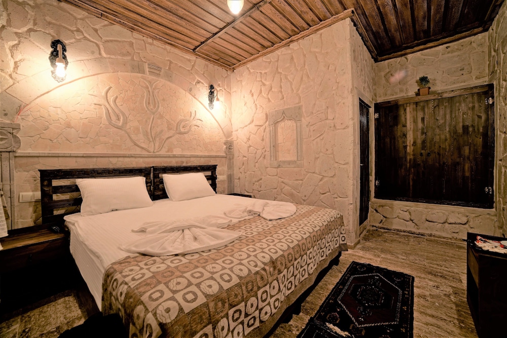 Standard Double Room (Stone) - Photo 7