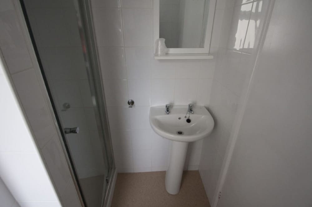 Standard Double or Twin Room - Photo 2