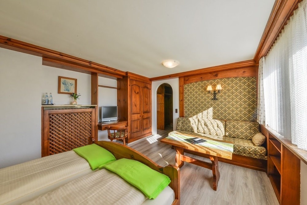 Single Room photo 2