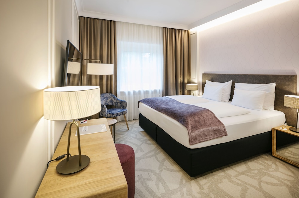 Deluxe Room - Photo 3