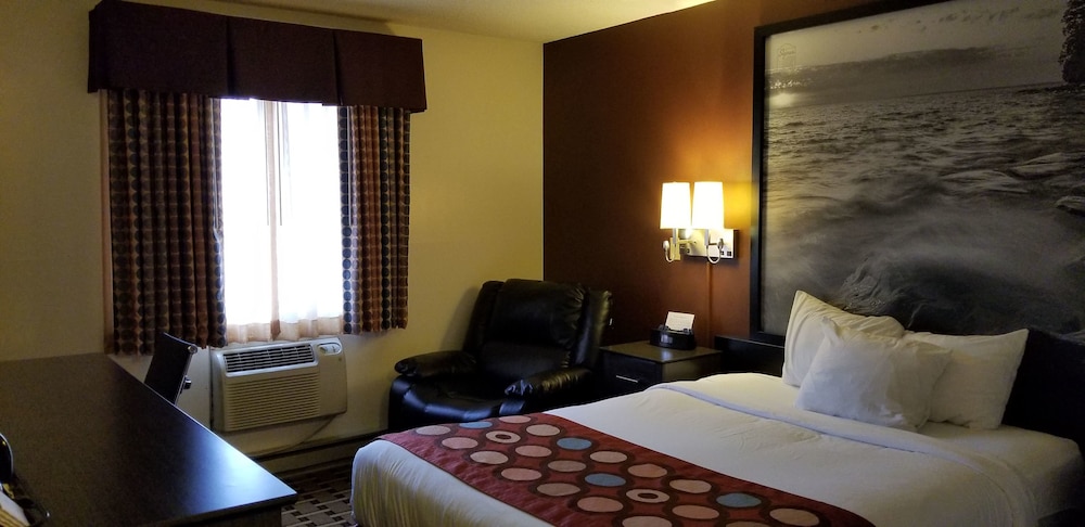 Room, 1 Queen Bed, Accessible, Non Smoking (Mobility, Bathtub w/Grab Bars) - Photo 2