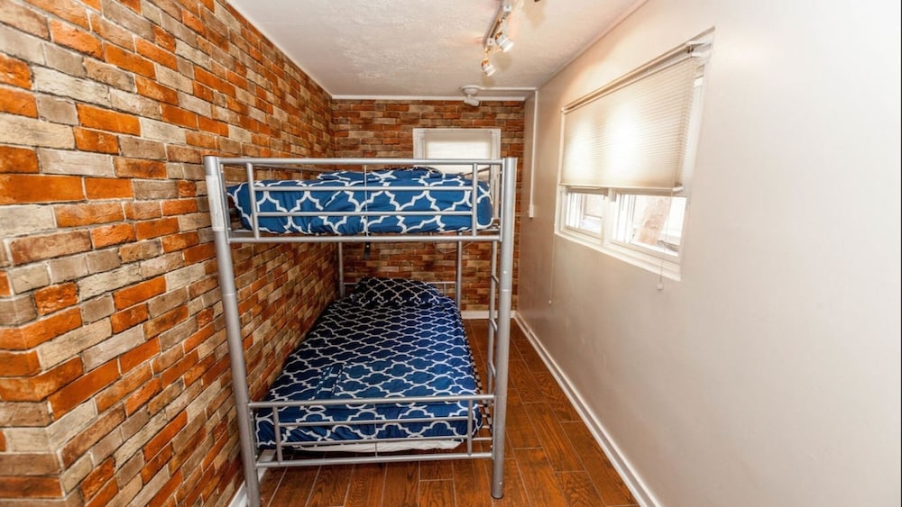 Economy Twin Room