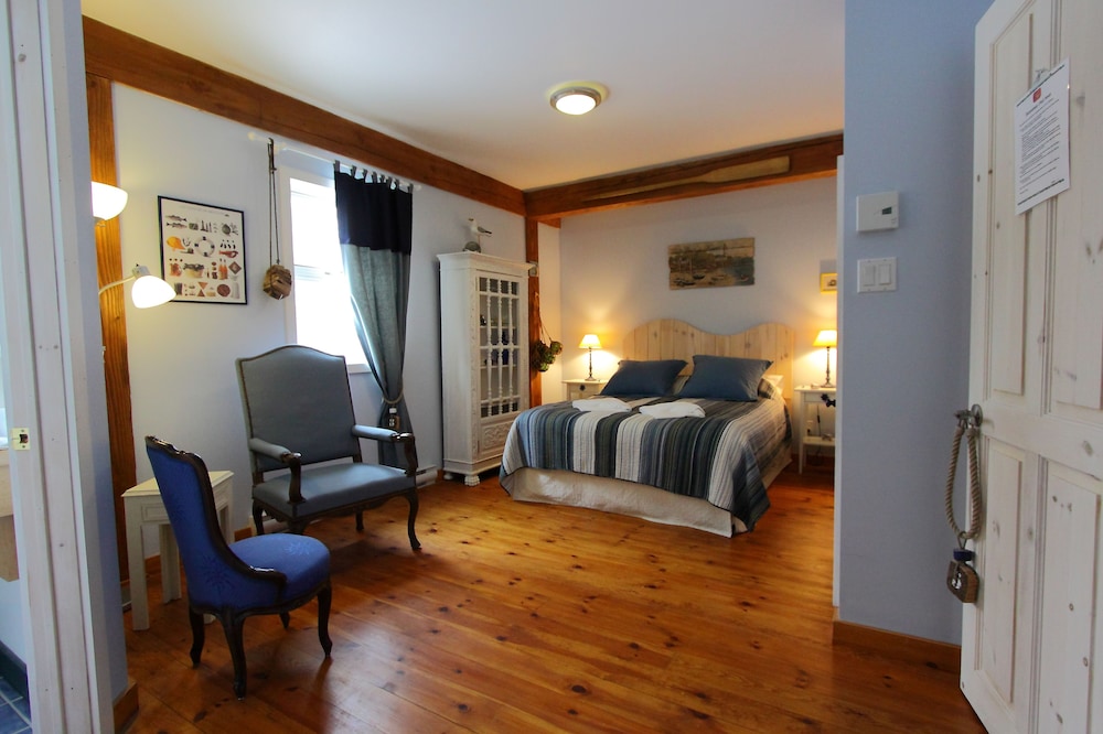 Deluxe Suite, Private Bathroom, Garden View (Nantes)