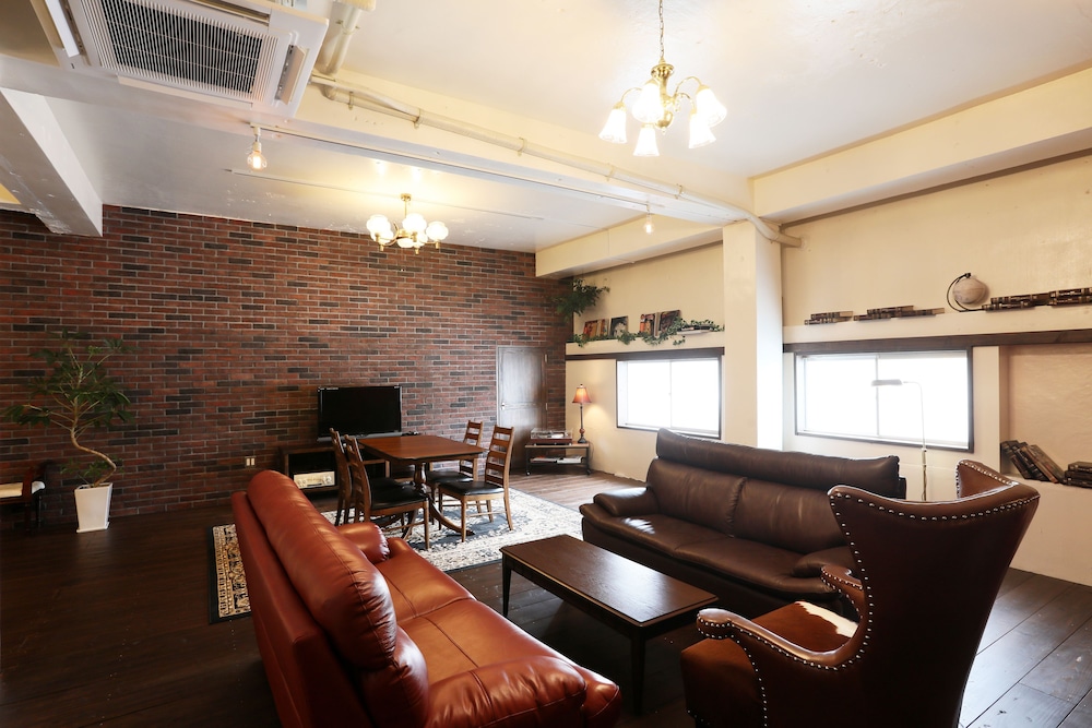 Deluxe Apartment (Red Room) photo 3