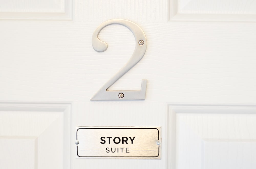 NO. 2 Story Suite photo 3