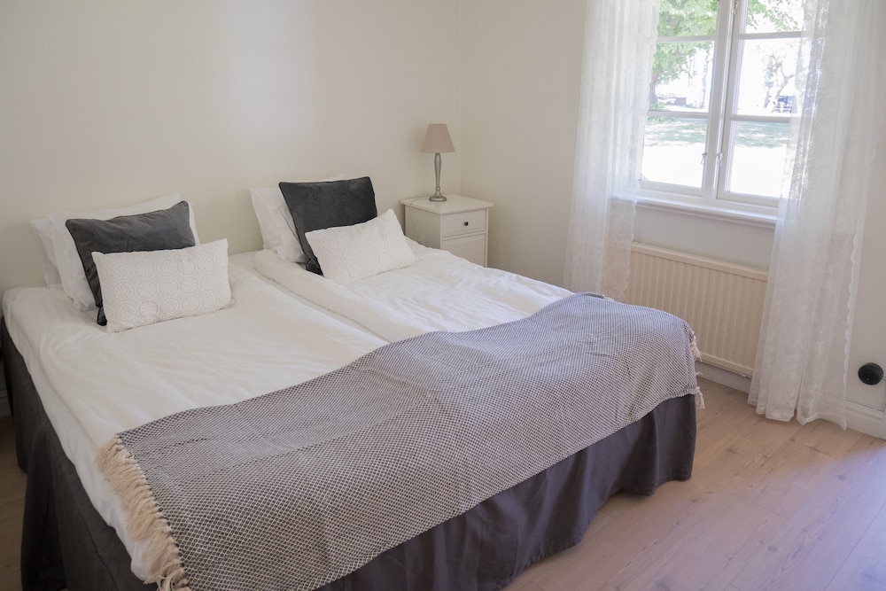 Double Room, Sea View, Garden Area