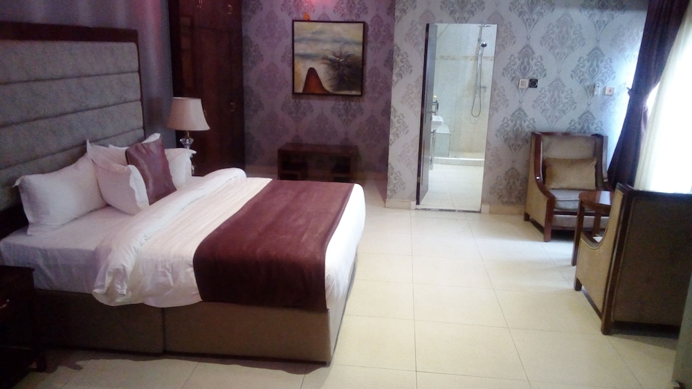 Presidential Villa photo 3