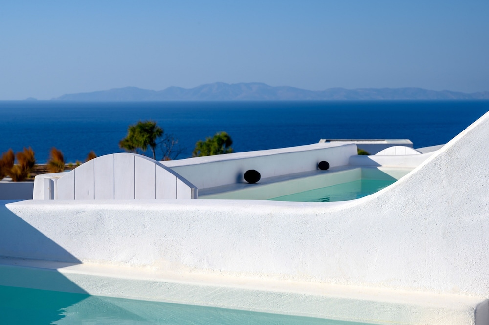 Executive Suite, 1 Queen Bed, Sea View, Sea Facing