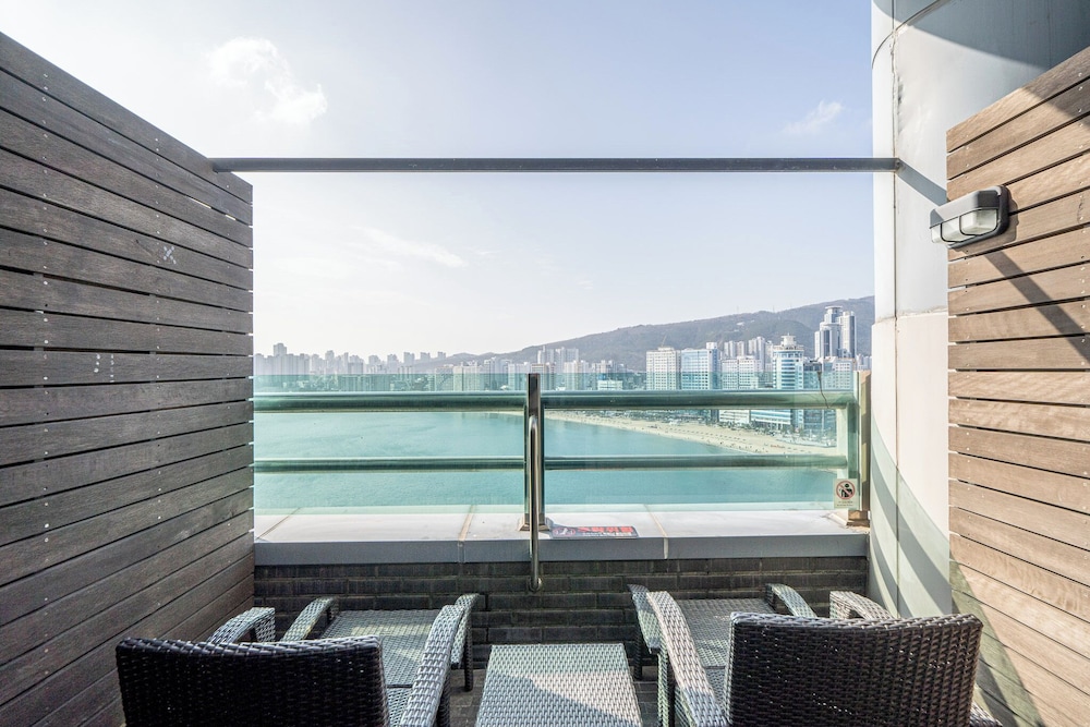 2nd Avenue - Rooftop Terrace photo 3