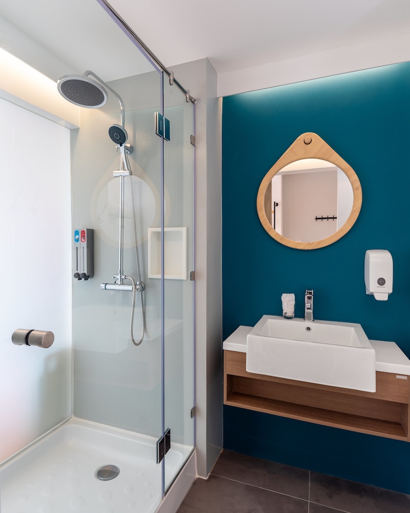 Deluxe Double Room, Ocean View (or Double Room with Ocean View) - Photo 8