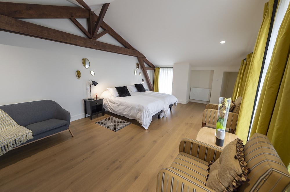 Twin Room (Magdelaine noire) photo 1