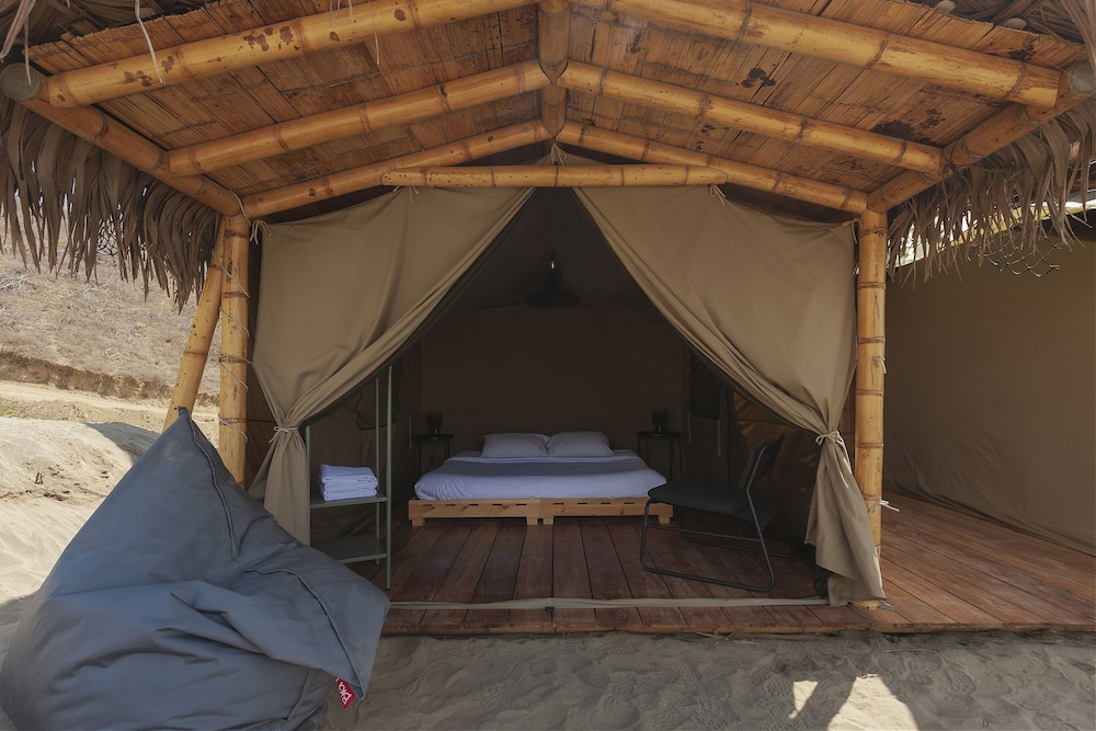 Deluxe Tent