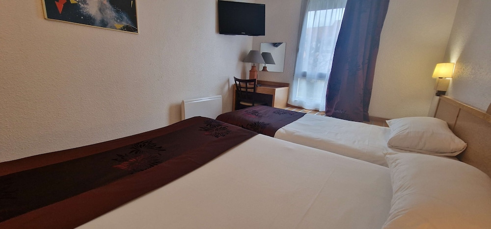Room, Multiple Beds - Photo 3