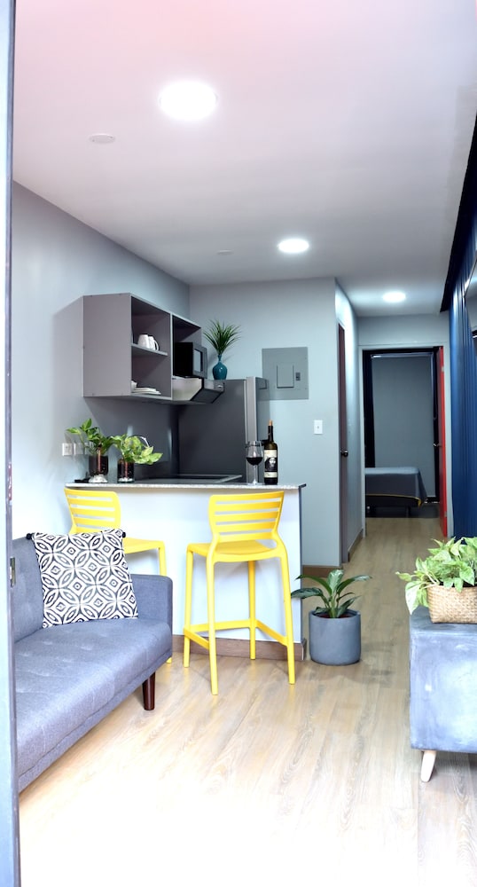 Family Apartment, 1 Full Bed with Sofa bed, Kitchen, City View photo 3