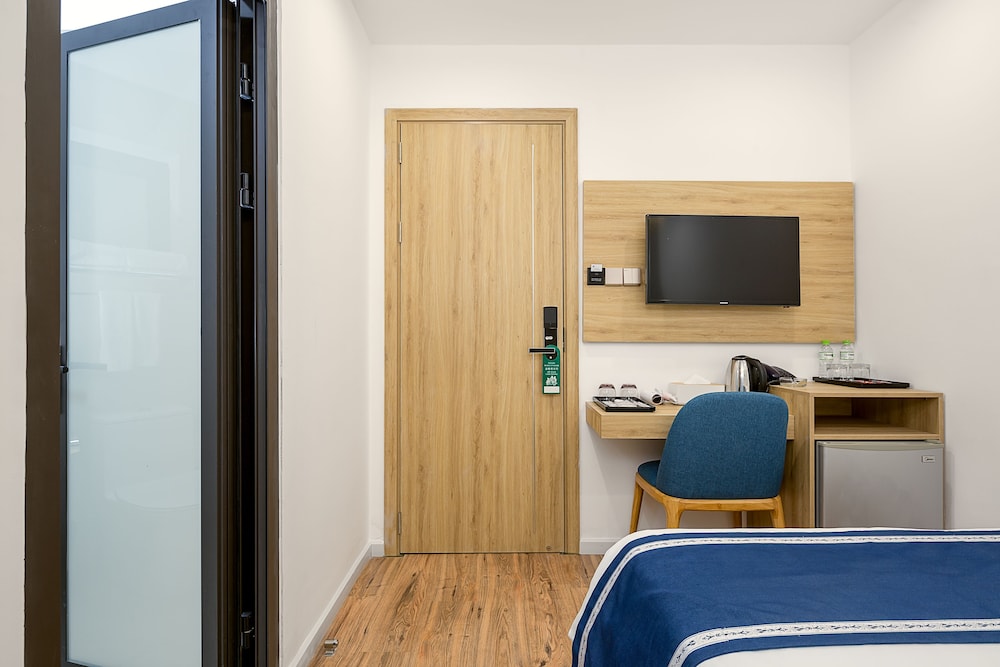 Standard Double Room Single Use - Photo 4