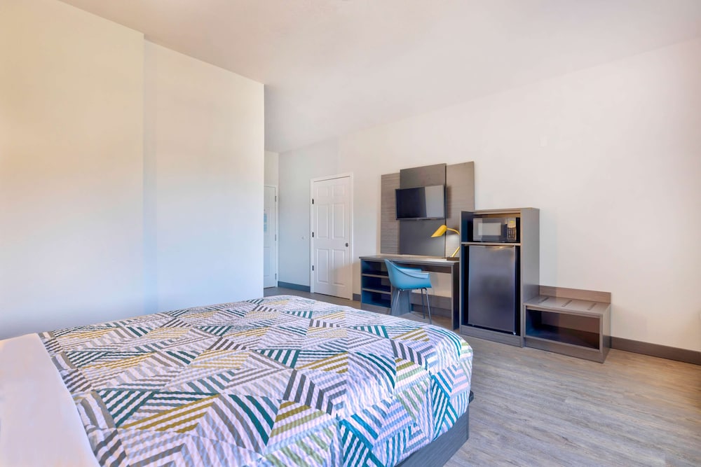 Deluxe Room, 1 Double Bed, Non Smoking photo 3