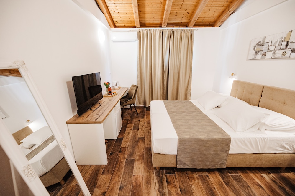 Classic Double or Twin Room