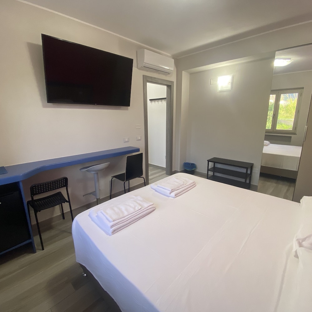 Royal Room, 1 Double Bed photo 2