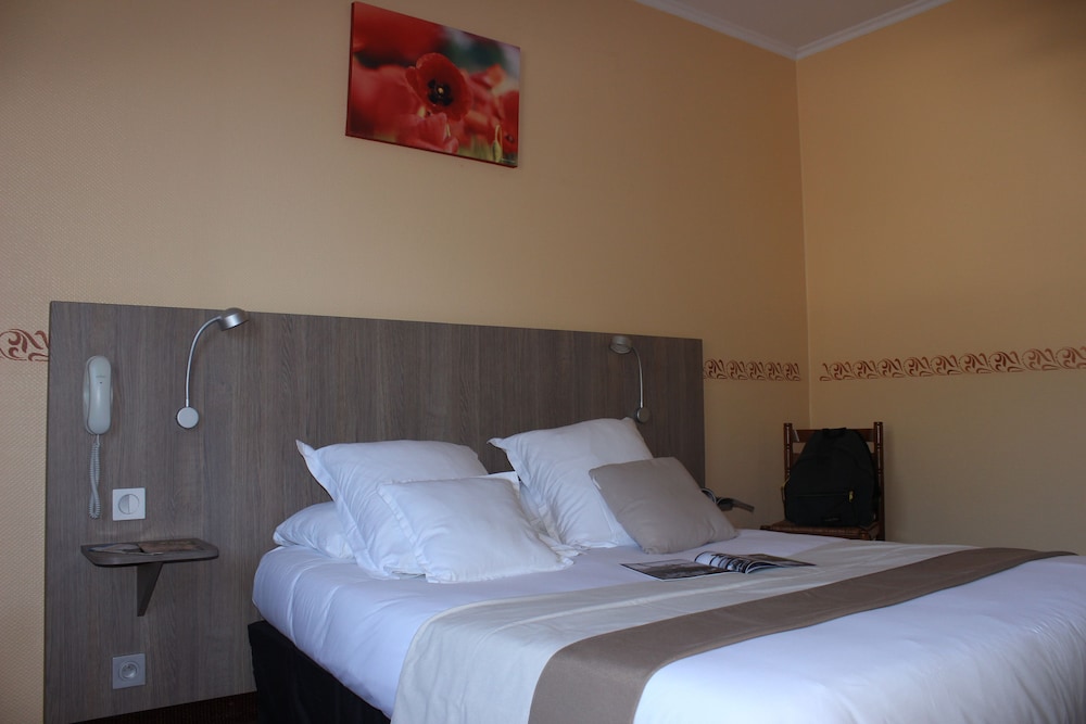 Standard Double Room photo 3