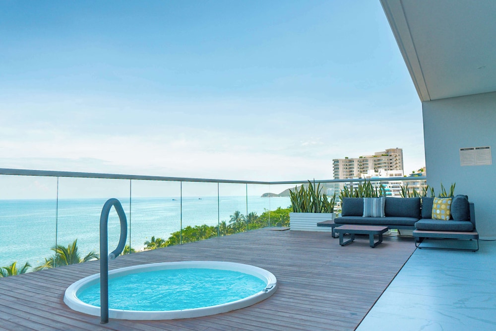 Suite, 1 King Bed, Terrace, Ocean View photo 2