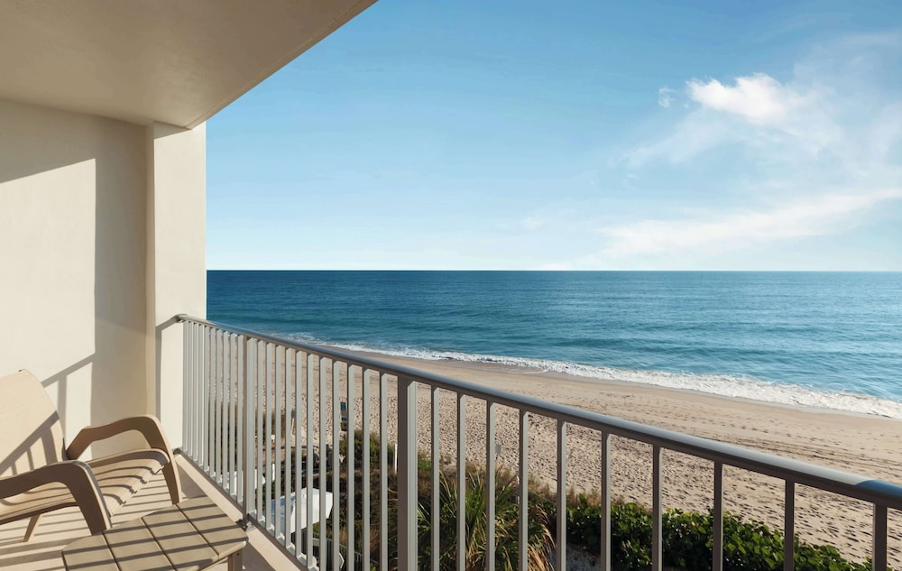 Room, 2 Double Beds, Oceanfront - Photo 4