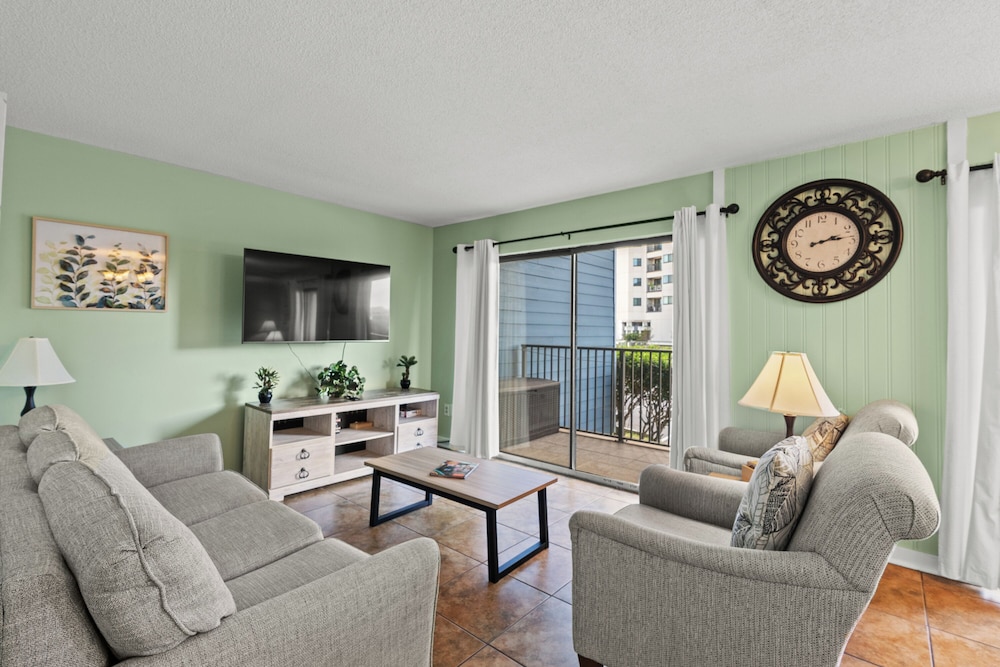 Condo, 2 Bedrooms, Pool Access (Ocean Spa B116)
