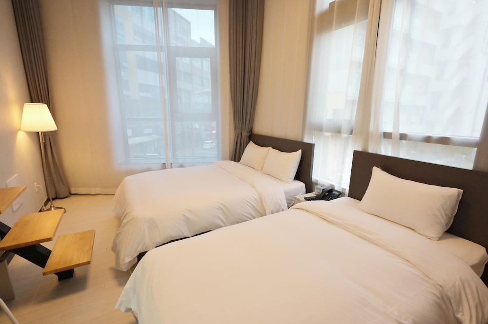Deluxe Twin Room - Photo 1