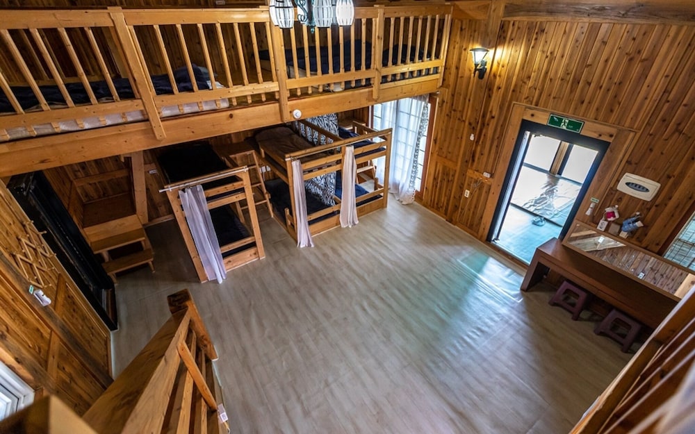 Room (hared Dormitory Men only 6 Beds)