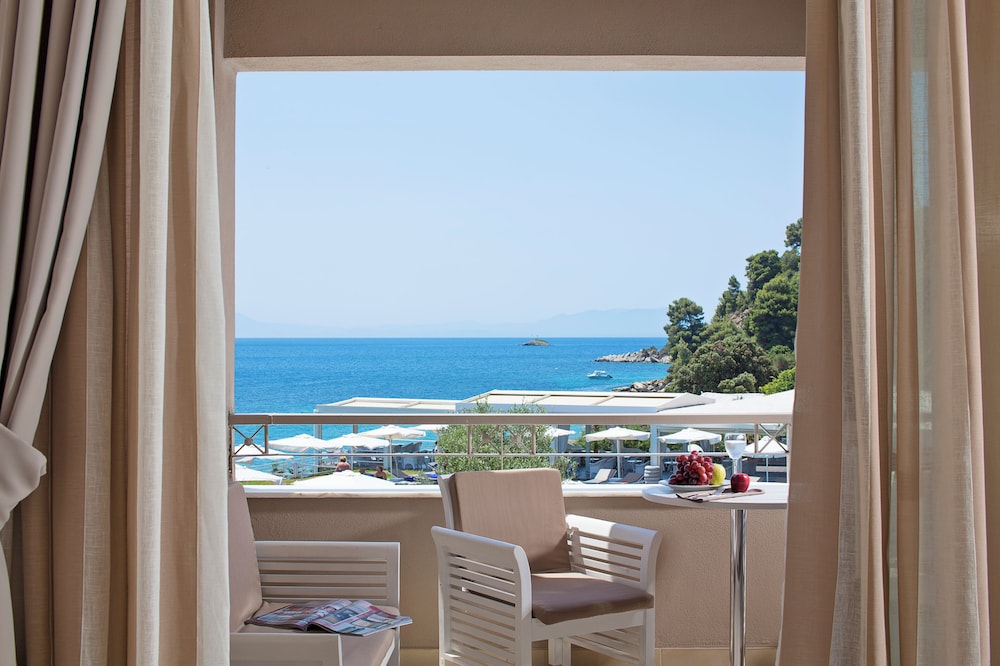 Deluxe Double Room, Sea View - Photo 2