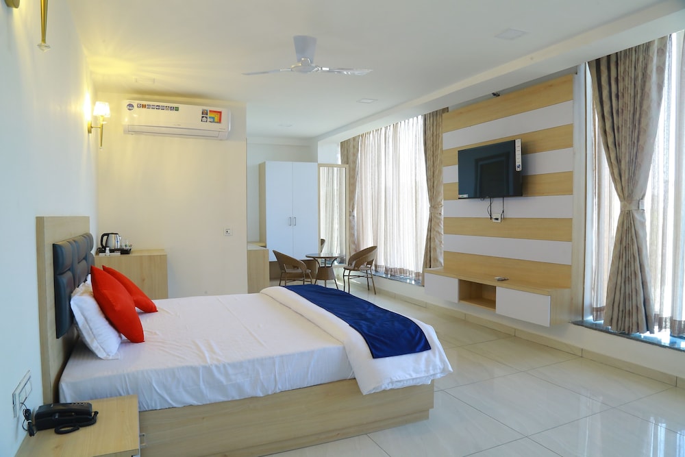 Deluxe Suite