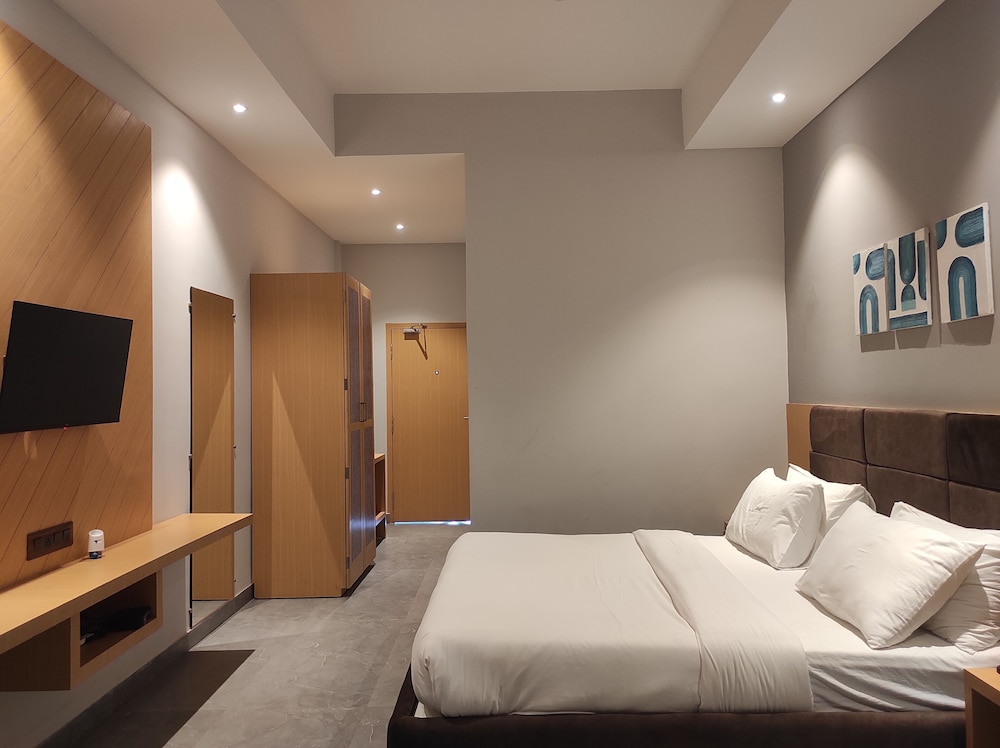 Luxury Room - Photo 1