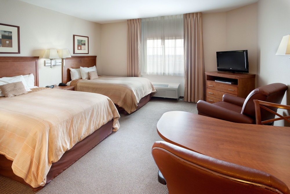 Studio Suite, 2 Double Beds, Accessible Bathtub (Mobility Tub) - Photo 2