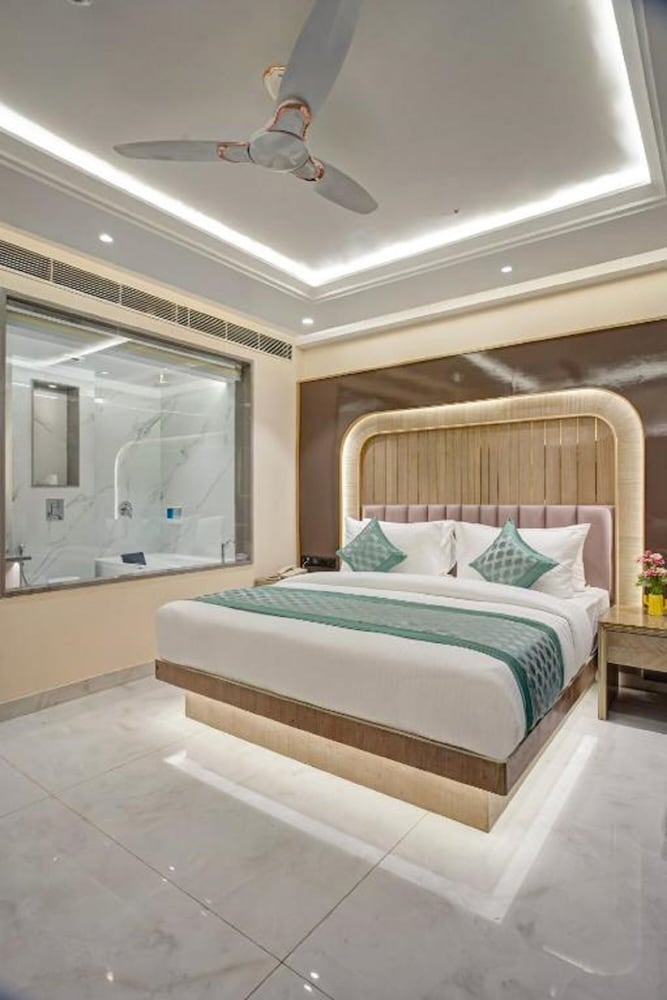 Executive Studio