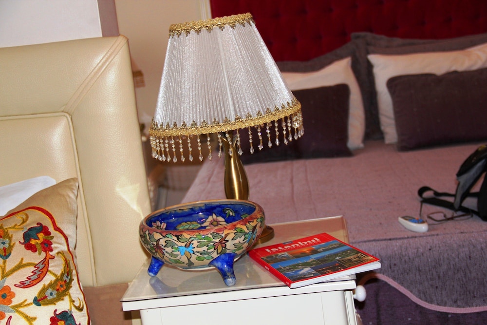 Studio Suite, City View (Triple) photo 3