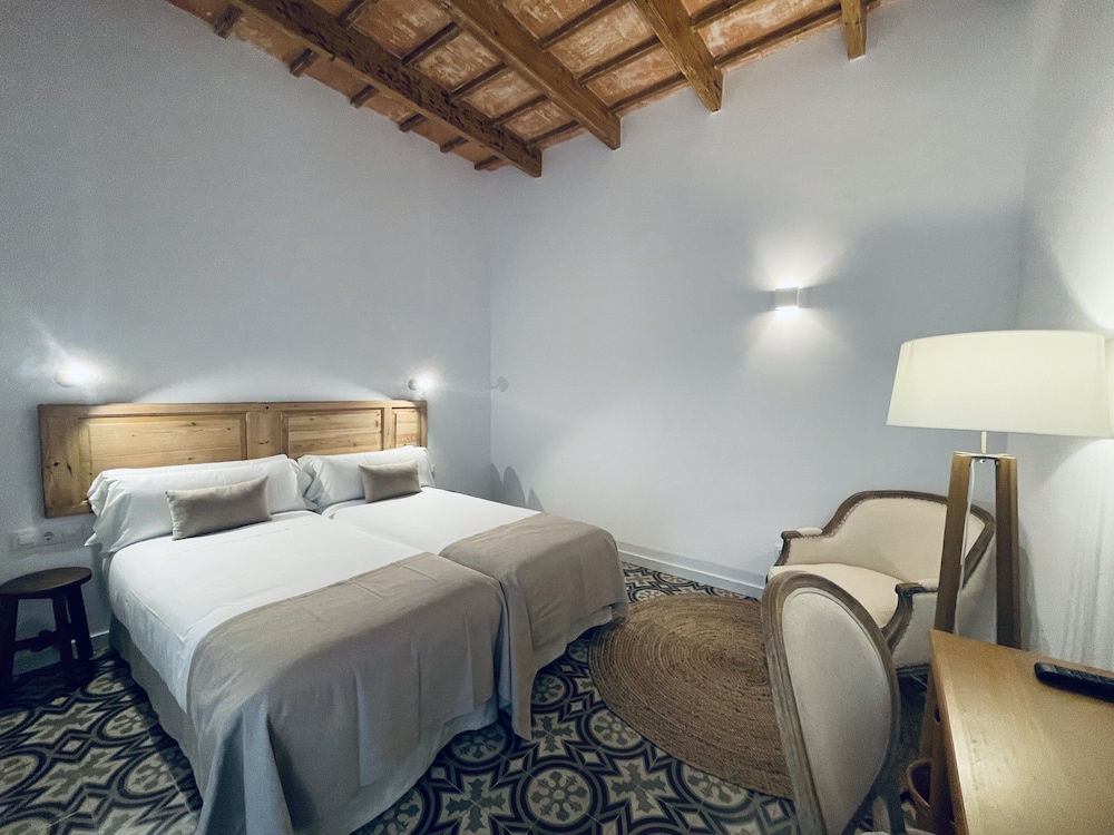 Superior Double Room - Photo 1