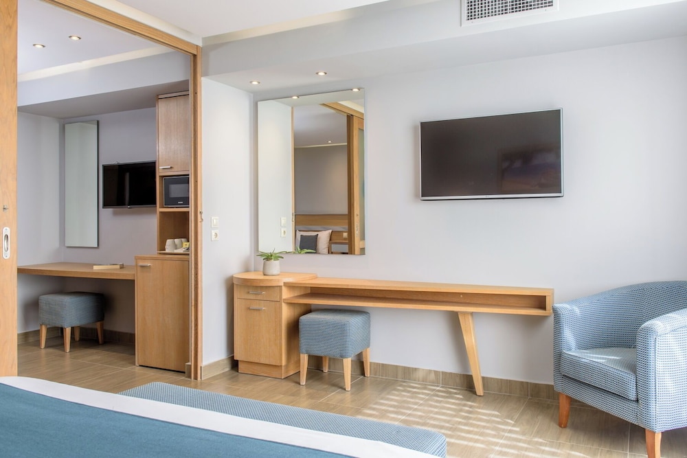 Superior Room, 2 Bedrooms, Garden View (50 square meters)