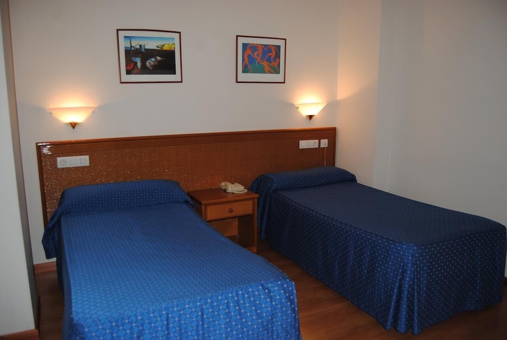 Standard Room photo 2