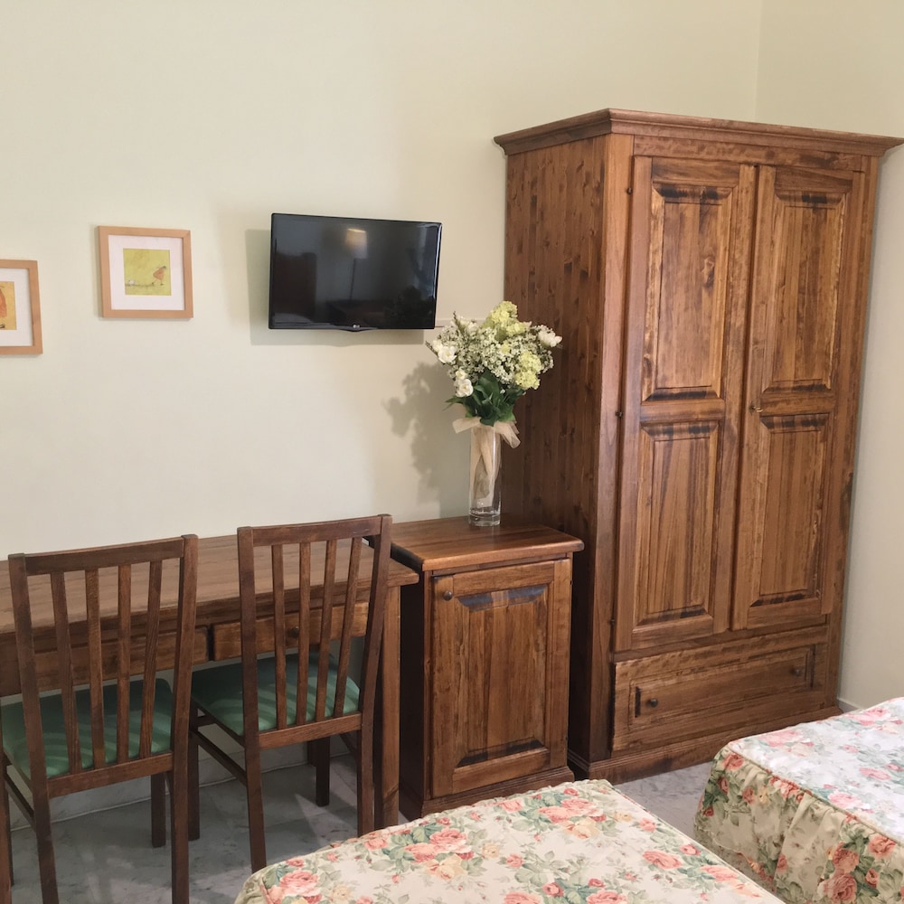 Double or Twin Room photo 2